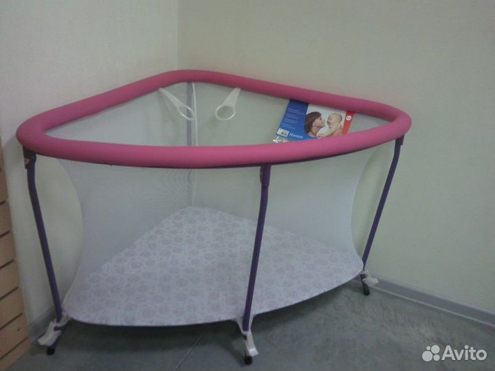 Манеж угловой