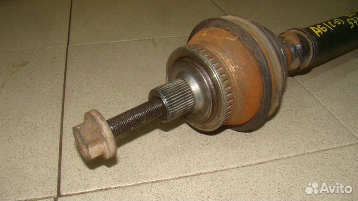 Полуось передняя левая Audi A6 (C5)