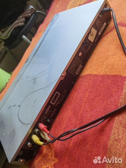 DVD проигрыватель jvc