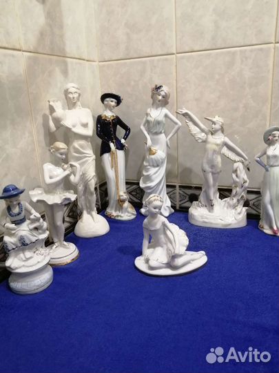 Фарфоровые статуэтки балерин и дам