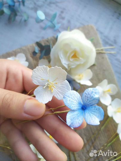 Шпильки с цветами. Ручная работа