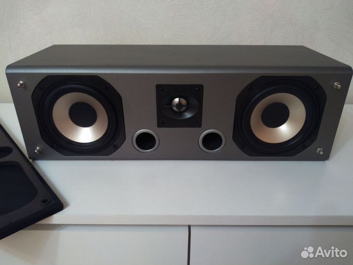 Колонка ultimate stage center II. из Германии