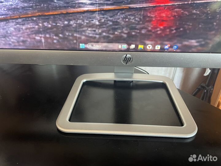 Монитор HP 22es