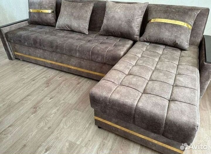 Диван угловой в наличии