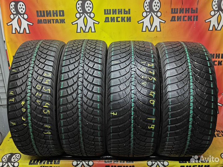 Kumho WinterCraft WP71 245/45 R19 и 275/40 R19 102V