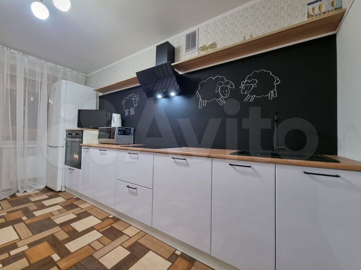 2-к. квартира, 60 м², 6/16 эт.