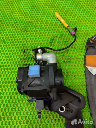 Правый ремень безопасности Chevrolet aveo T250