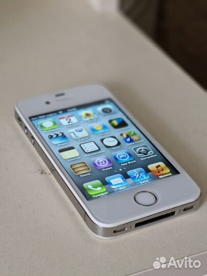 iPhone 4S, 16 ГБ
