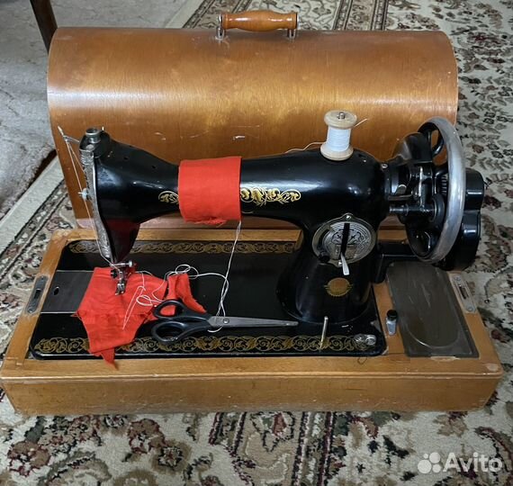 Швейная машинка