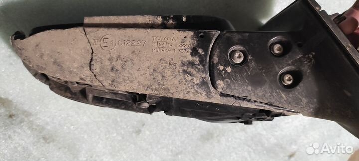 Зеркало Fielder 120 правое 04-06 год