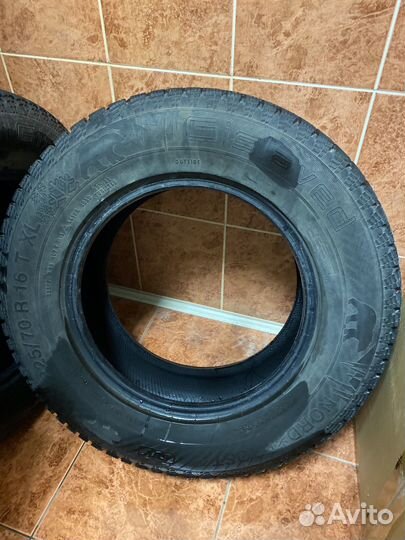 Gislaved Nord Frost 200 SUV 225/70 R16 107T
