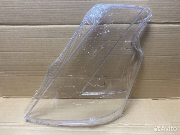 Стекло фары левой Volvo FH5 782-001glass