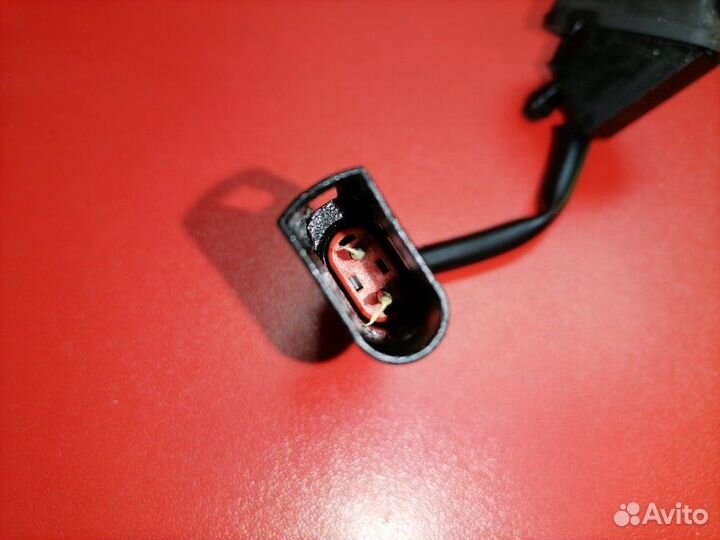 Форсунка омывателя лобового стекла Ford Focus CB4