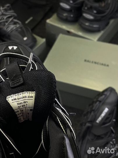 Balenciaga track 3