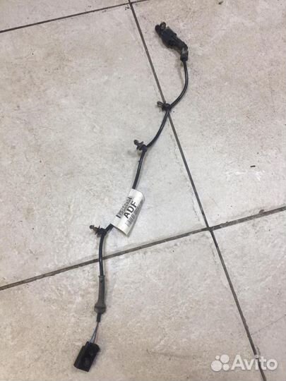 Датчик ABS задний левый Ford Focus 3 CB8