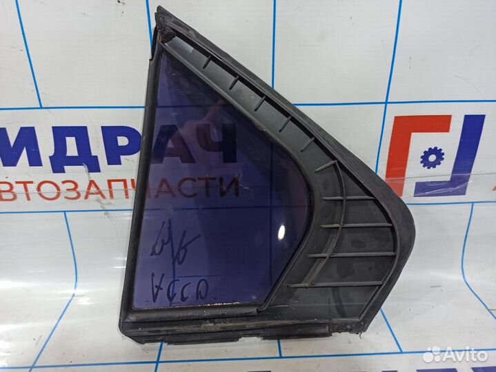 Стекло двери задней правой форточка Honda Accord 8