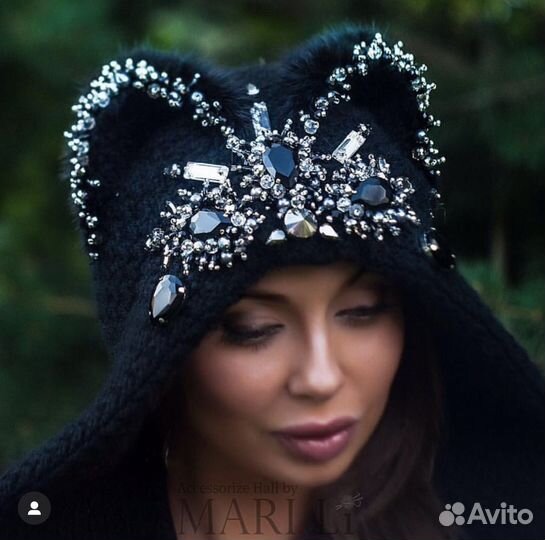 Шапка и перчатки Swarovski