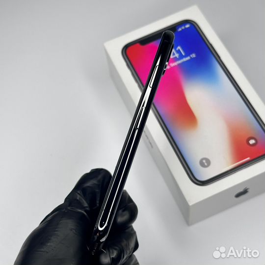 iPhone X, 64 ГБ