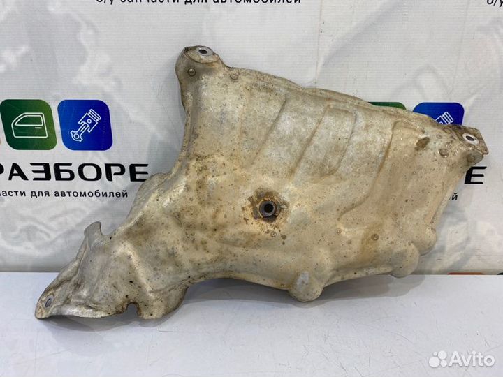 Кожух выпускного коллектора Renault Duster HSM F4R