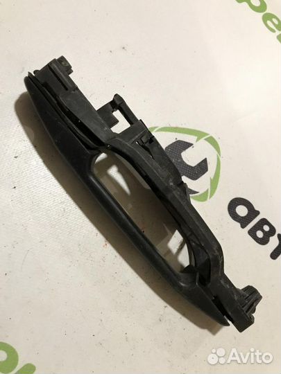 Ручка двери передней левой Ml 163