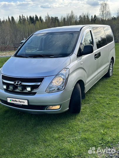 Hyundai Grand Starex 2.5 AT, 2009, 293 700 км