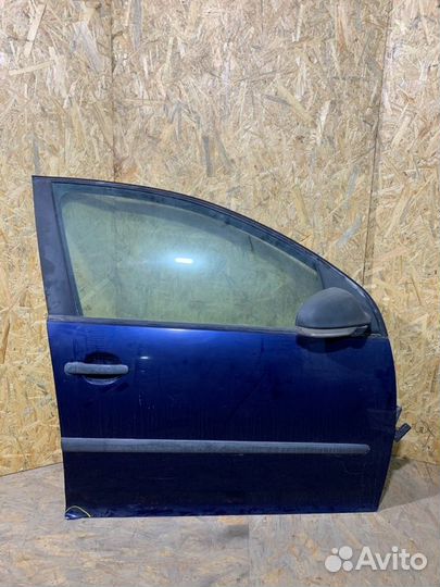 Дверь передняя правая Volkswagen Golf 5 (5 хб)