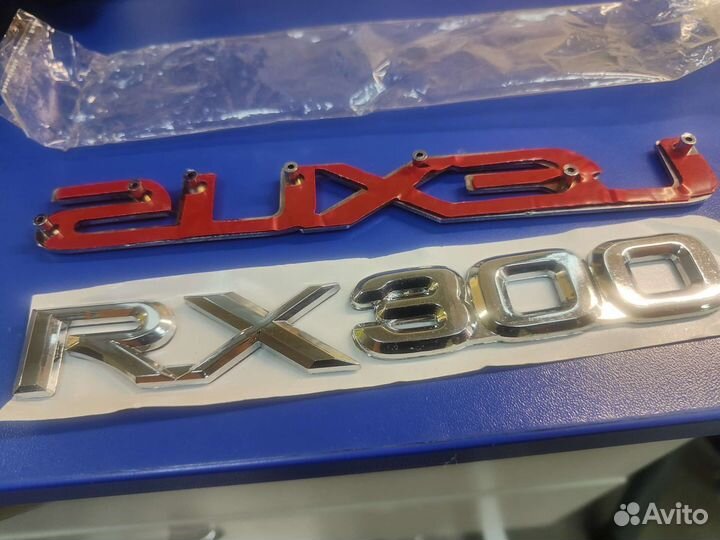 Эмблема, шилдик, наклейка Lexus RX300