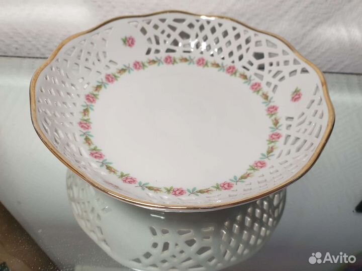 Сухарницы. Цветы. Прорезной фарфор. Германия