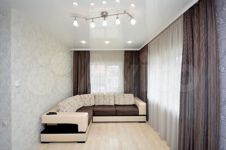 Коттедж 210 м² на участке 12 сот.