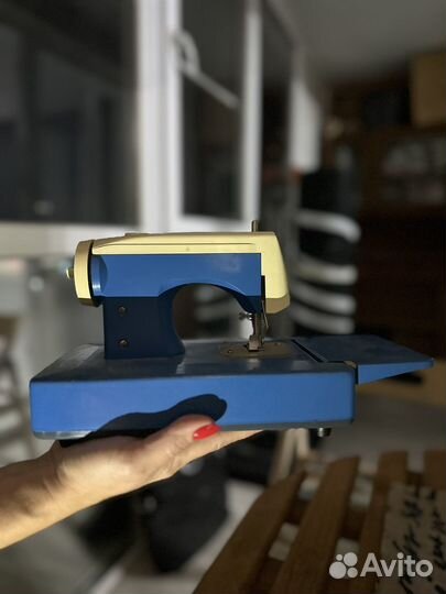 Детская швейная машинка 