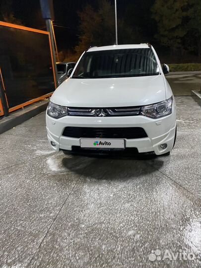 Mitsubishi Outlander 3.0 AT, 2014, 270 000 км