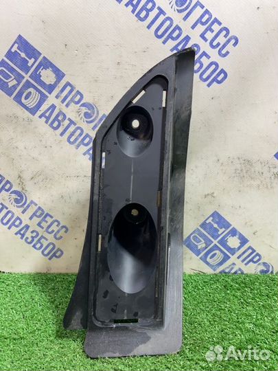 Подставка под ногу Ford Escape кроссовер 3.0 1KD