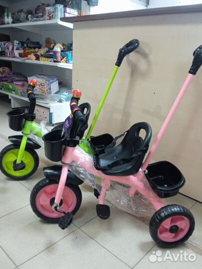 Трехколесный велосипед новый в коробке
