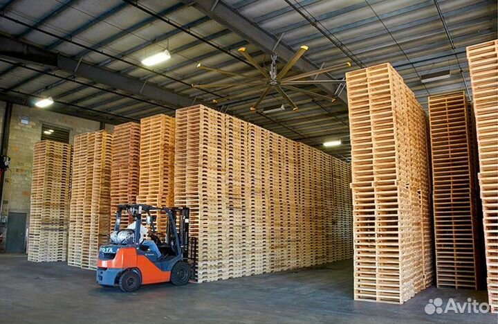 Заведующий складом