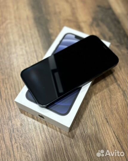 iPhone 12, 64 ГБ