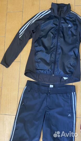 Спортивный костюм женский