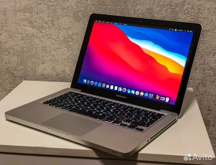 Apple MacBook Pro 13 на Core i7 10/740 гб SSD