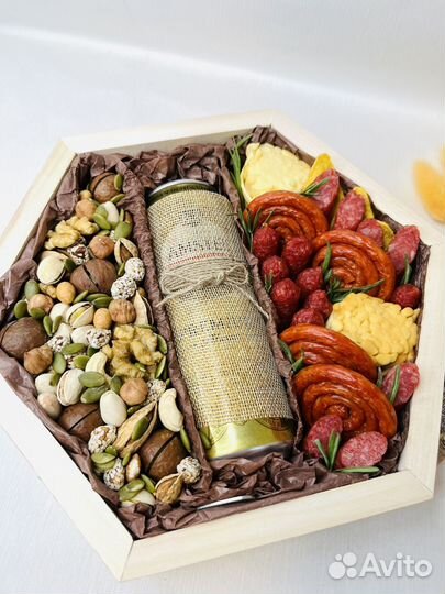 Мужские букеты, оригинальные подарочные боксы