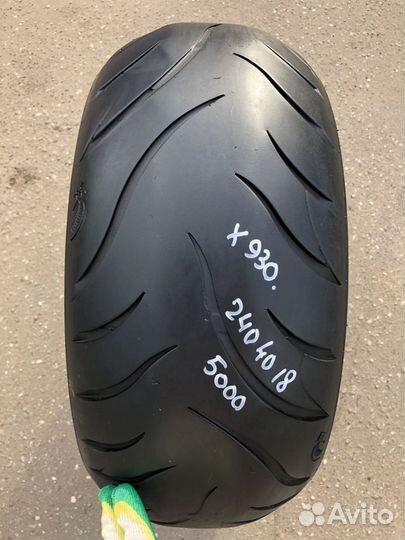 240/40 R18 avon cobra av72 930x