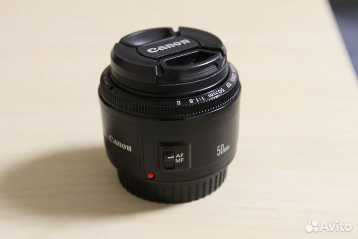 Объектив Canon EF 50mm f/1.8 II
