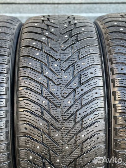 Nokian Tyres Hakkapeliitta 8 245/40 R20 99T