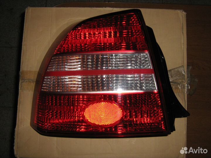 Kia Spectra USA Фонарь задний левый