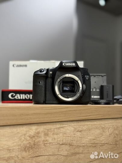 Canon EOS 7D Body / 14.729 кадров