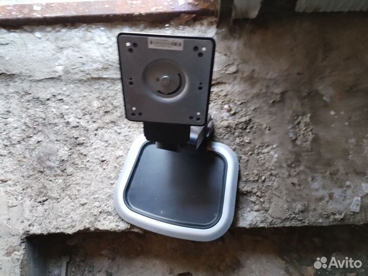 Кронштейн для монитора