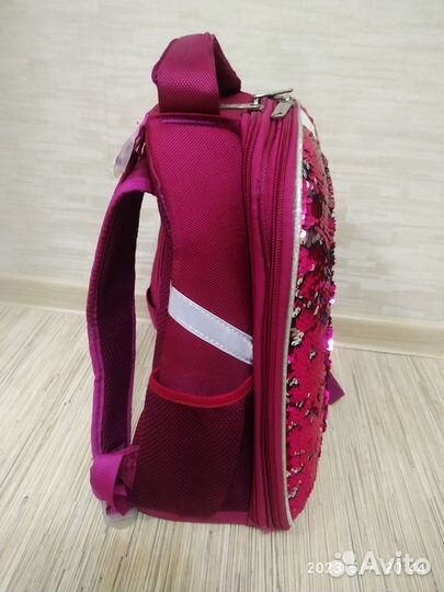 Школьный рюкзак