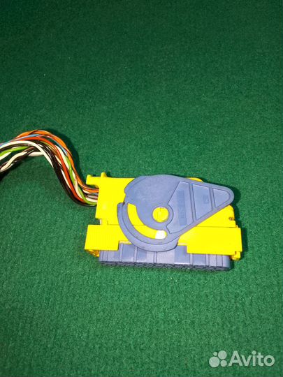 Разъём блока подушек безопасности VW Polo