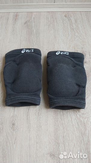 Наколенники asics