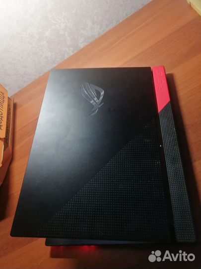 Asus ROG Strix G15 G513, Ryzen 7 4800H, RTX 3050Ti