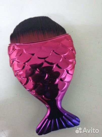 Кисть для макияжа