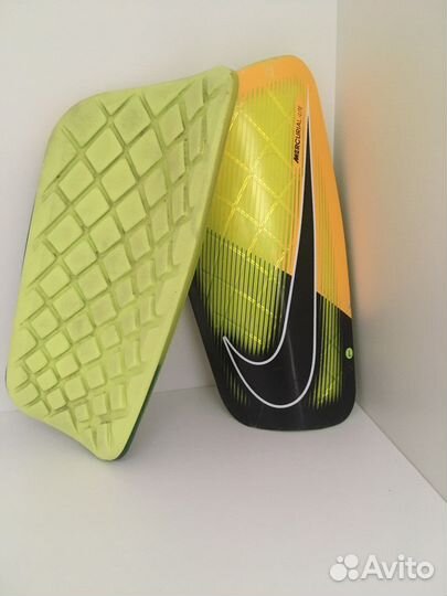 Бутсы nike mercurial 32 размер и щетки в комплекте